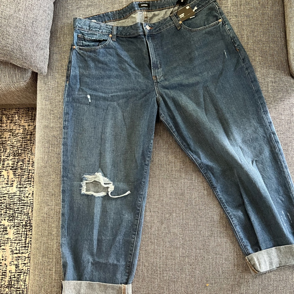 Straight legged rolled jean